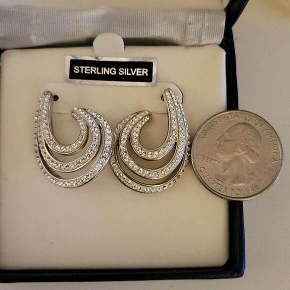 Sterling Silver Lauren Taylor Post Earrings "diamond" chips - Picture 6 of 6